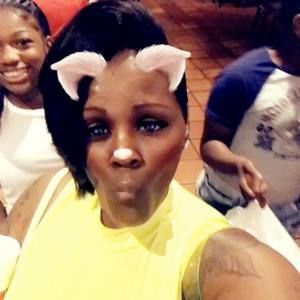 Meet your Posher, April